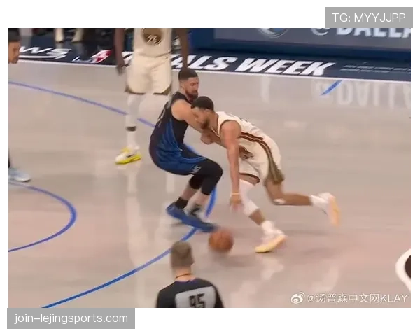 克莱·汤普森三分命中占比提升拉开防守拉扯空间效果明显